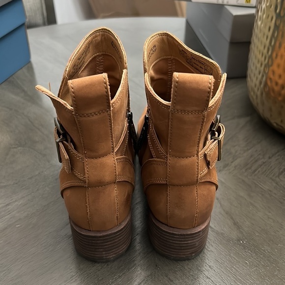 Vionic Women's Sienna Boots - Picture 8 of 15